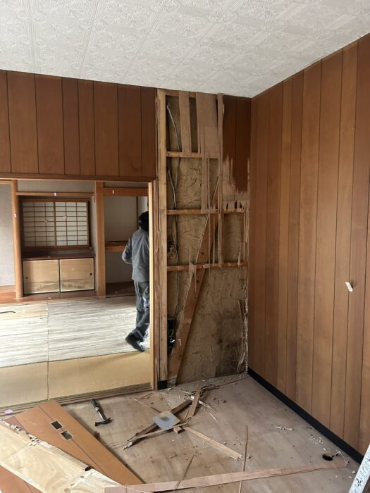 内装解体から始まるリノベーションプロセス