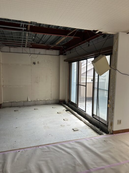 業者選びが成功のカギ！内装解体の注意点